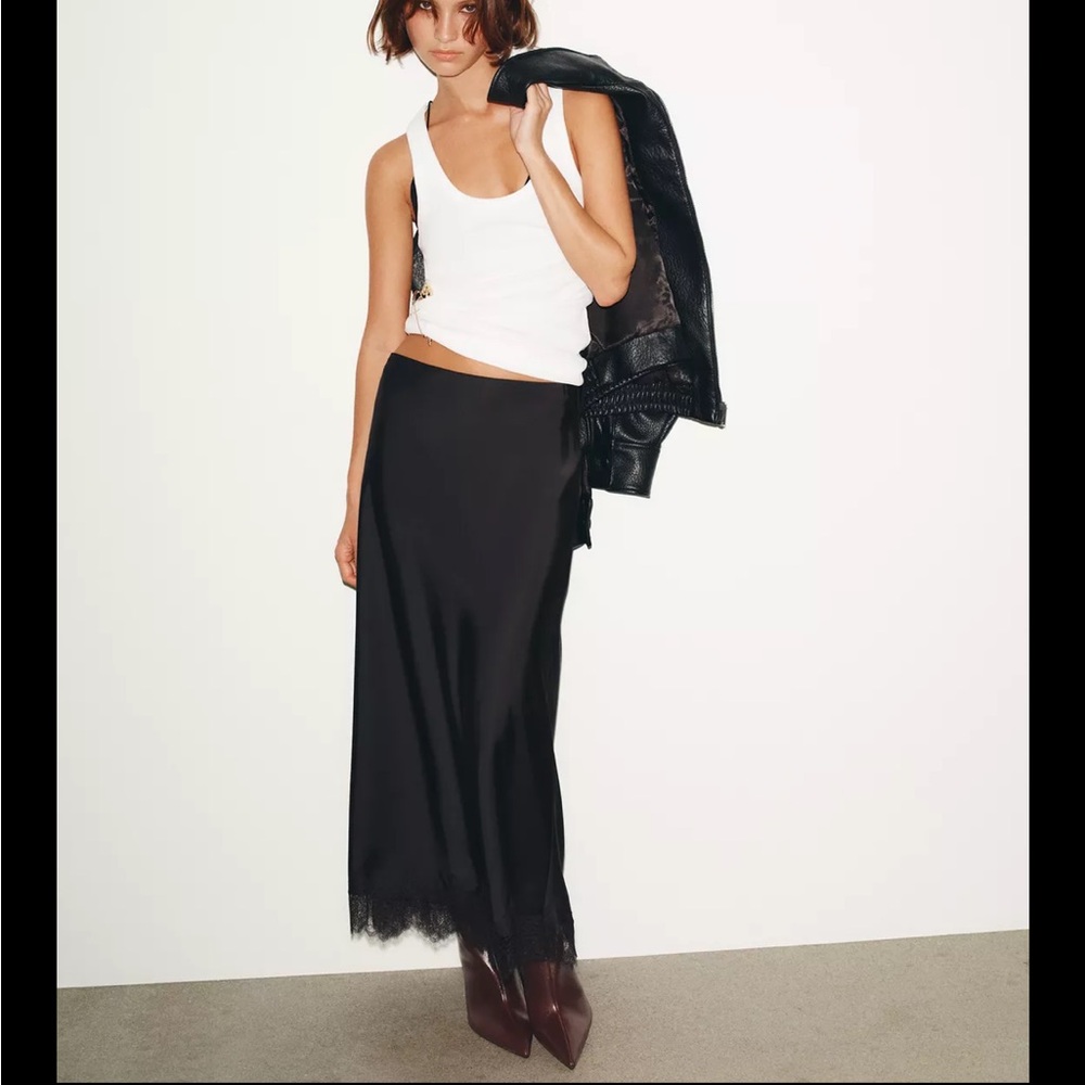 Zara satin effect midi skirt with lace detail new with tags